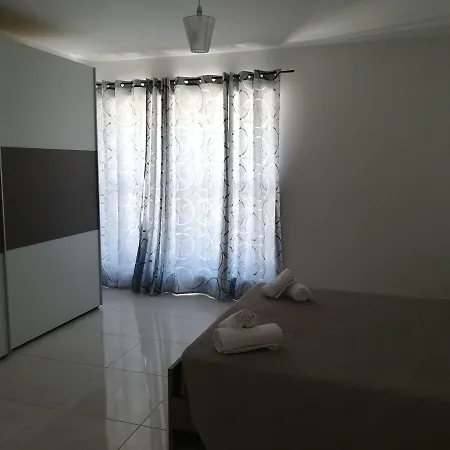 Let Me Host - Maisonette Coral Bay St. Paul's Bay